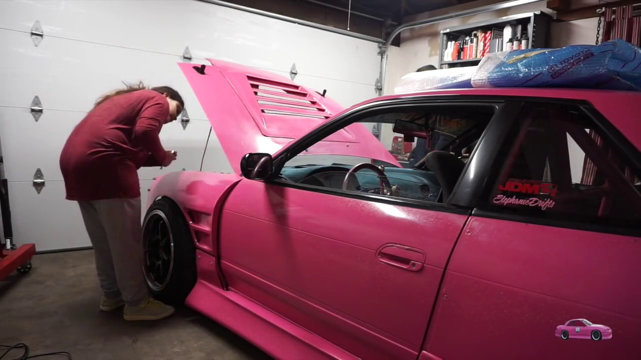 STEPHANIE DRIFTS PINK NISSAN 240SX S13