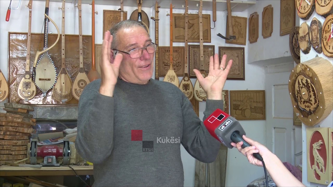 Mjeshtri i drurit nga Puka që nuk ndalet së krijuari.