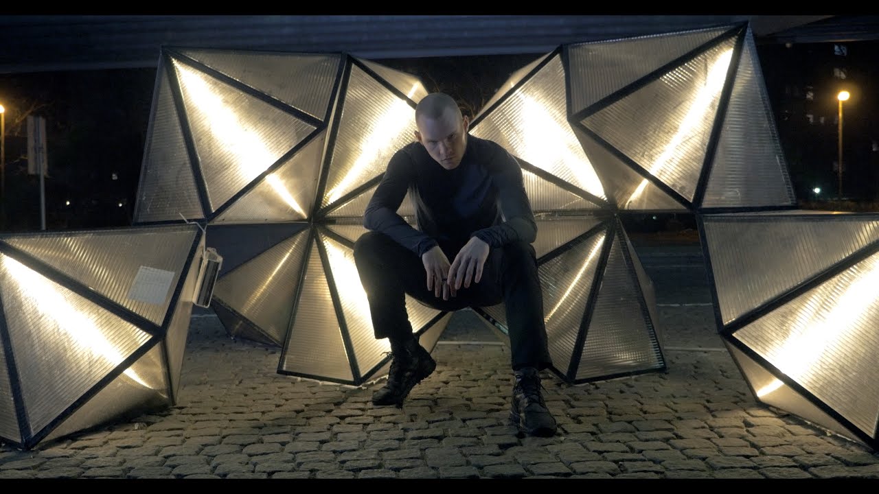 FKA twigs - Figure 8 | Nicklas Milling Choreography