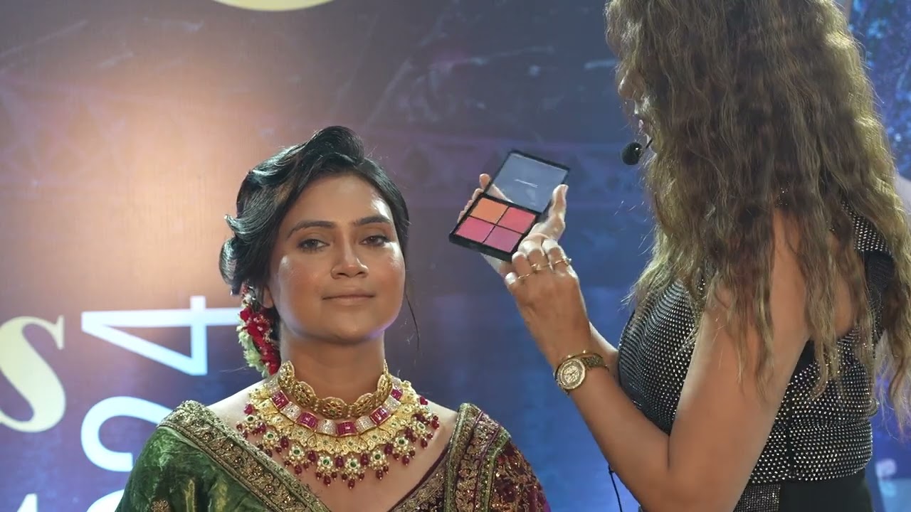 Pooja Thakar Live Workshop House of The Makeup Artists