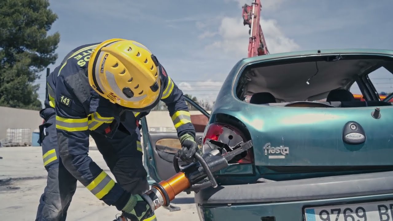 RESCATE EN ACCIDENTES DE TRÁFICO - APERTURA DE PUERTAS