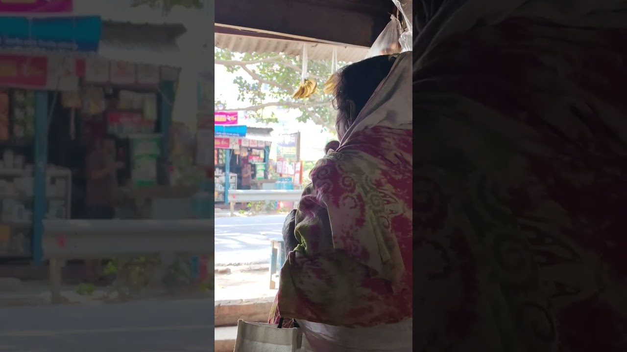 সে নাকি চুম্মা ওয়ালী। মানুষ দেখলেই চুম্মা মেরে দেয়। কে এই মহিলা কে তার আসল পরিচয়।