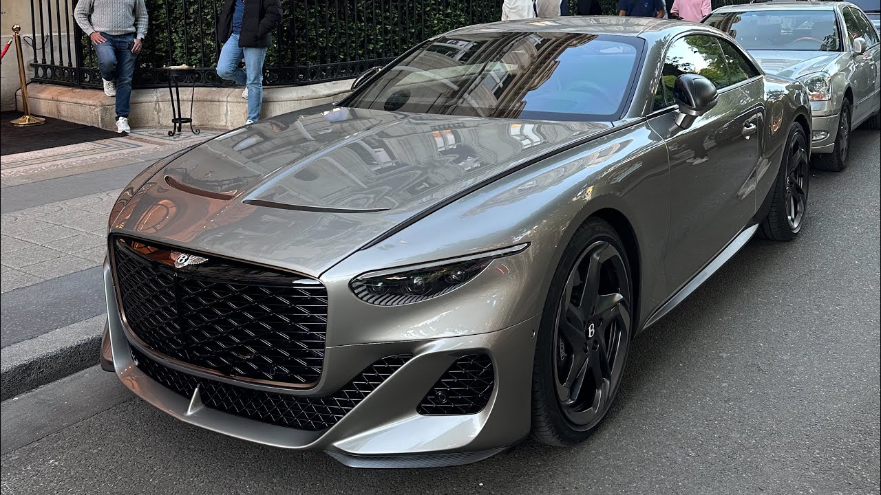 PREMIERE MONDIALE !! BENTLEY BATUR dans les rues de Paris !! Carspotting in Paris
