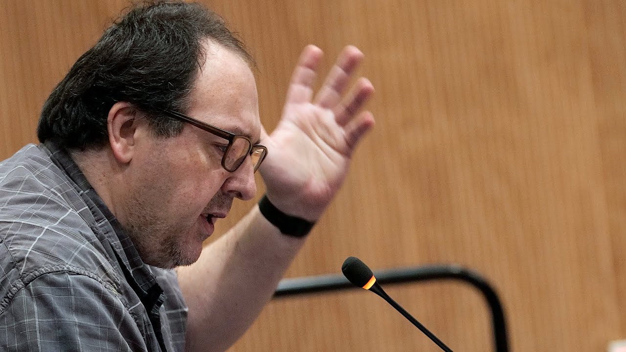 Patrick Beauquesne spreekt gemeenteraad toe