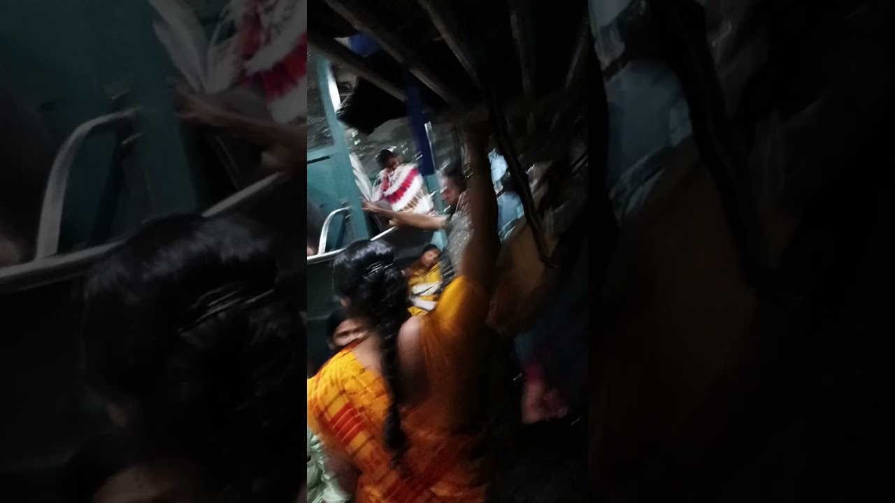 Secunderabad to vizag sankranti special 🚂🚂... Train full rush🖤🥷... Enjoying that moment 🖤...