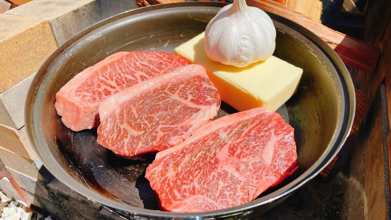 バター丸ごと一本で肉600ｇを揚げ焼く悪魔的美味さのバターステーキ