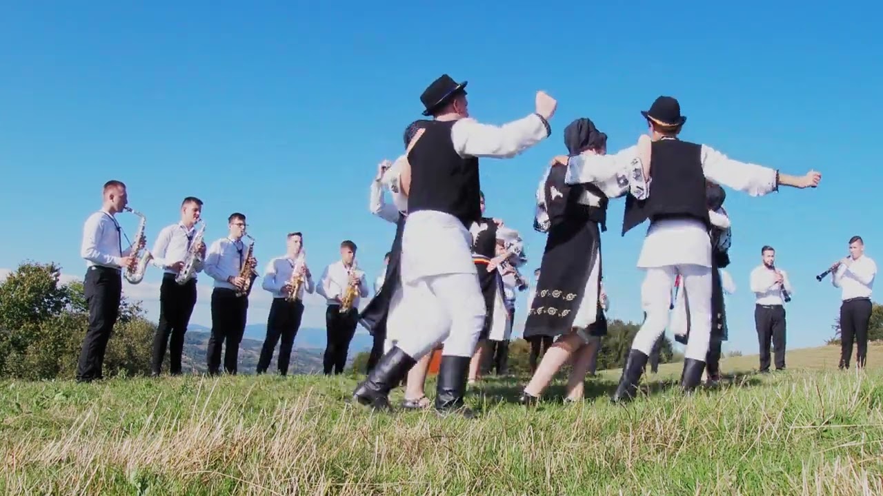 Ansamblul folcloric Bradeana - Dans zona de interferenta Bh