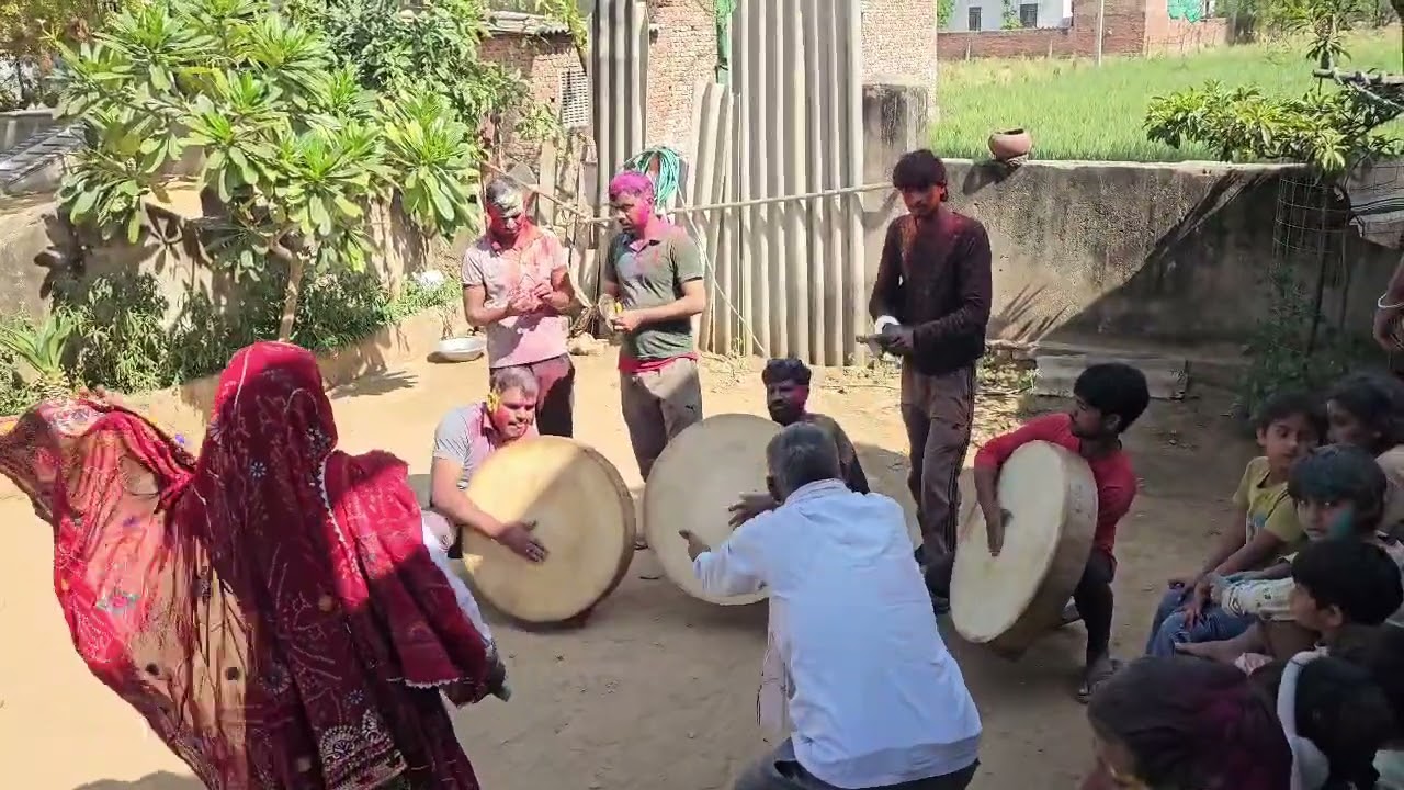 Holi program