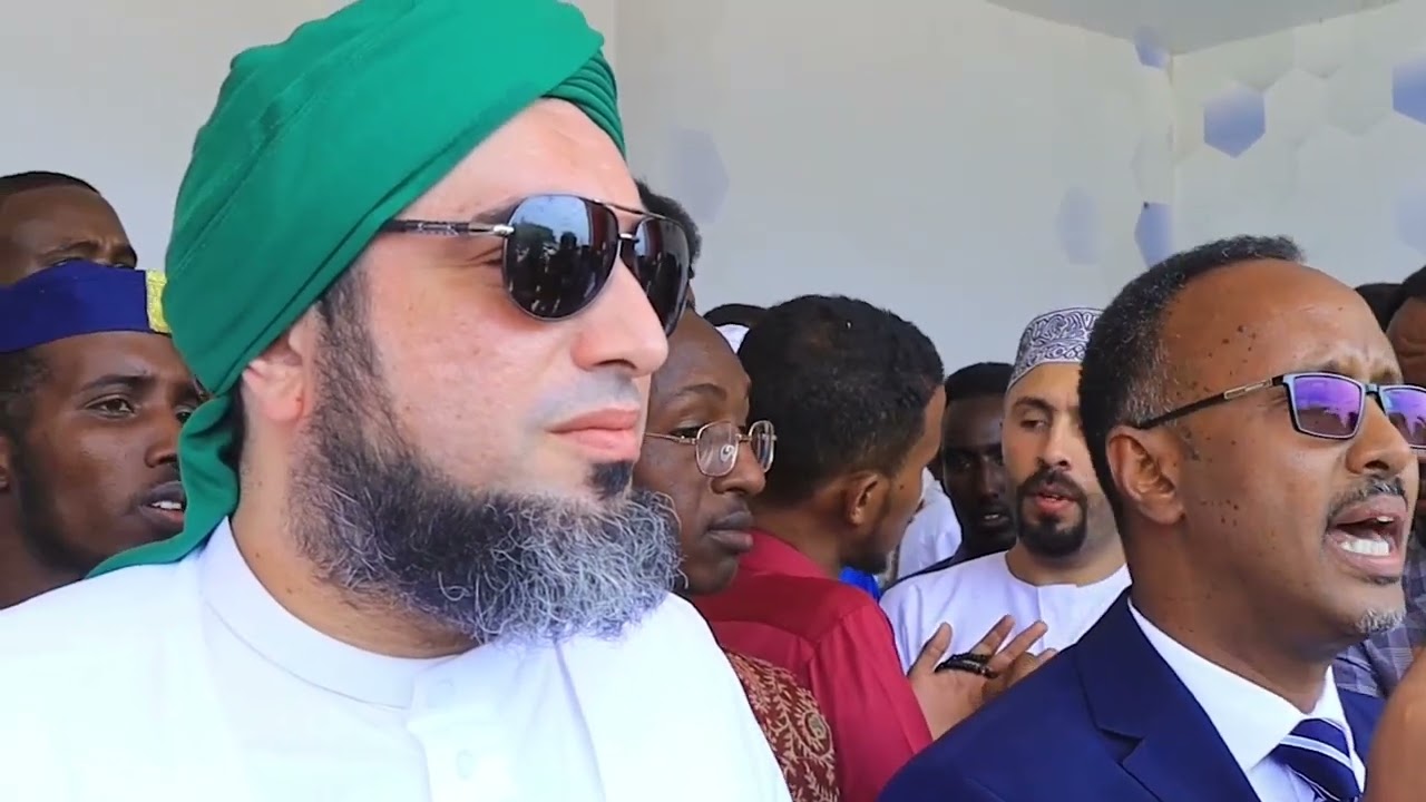 Sheekh Cawn Al Qaduumi oo kamid ah culimo ahlu Sunnah ayaa si weyn loogu soo dhaweeyay Hargeysa.