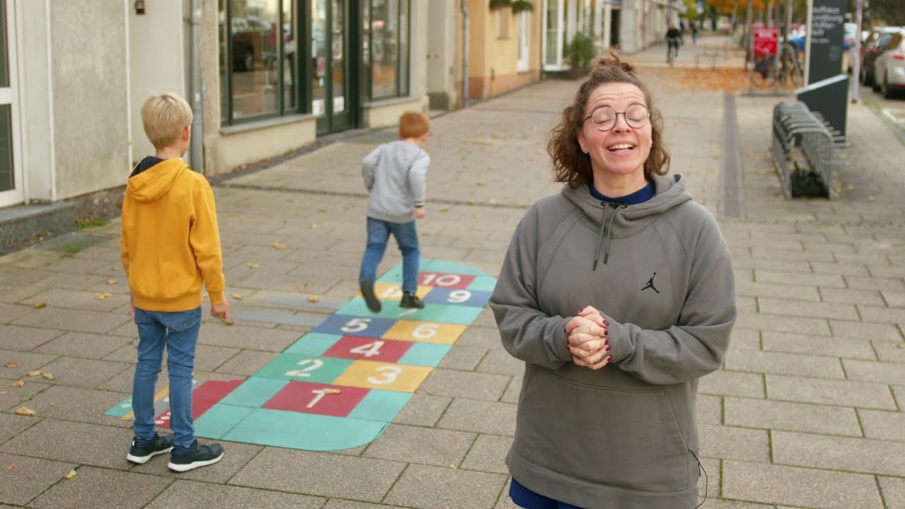 H&uuml;pfspiele in Dessau-Ro&szlig;lau - Touristinformation, Ro&szlig;lau