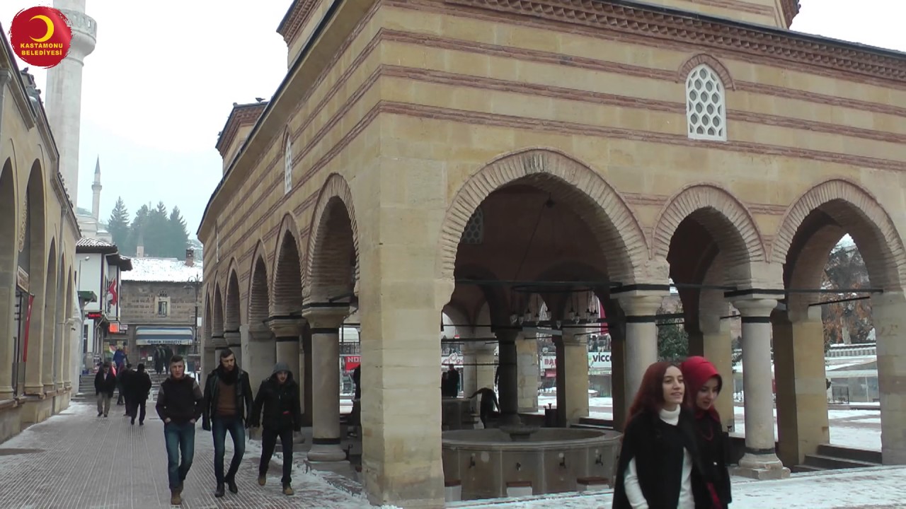 Nasrullah Camii ve Meydanı