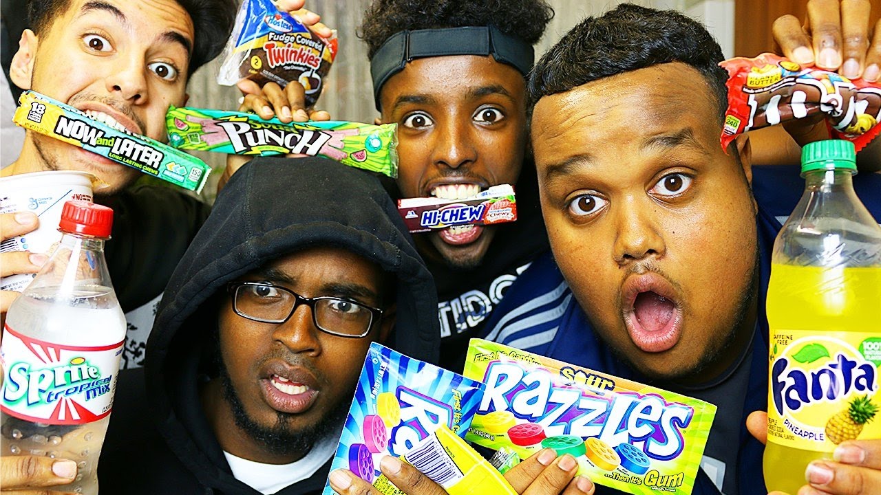 BRITISH TRYING AMERICAN CANDY!!