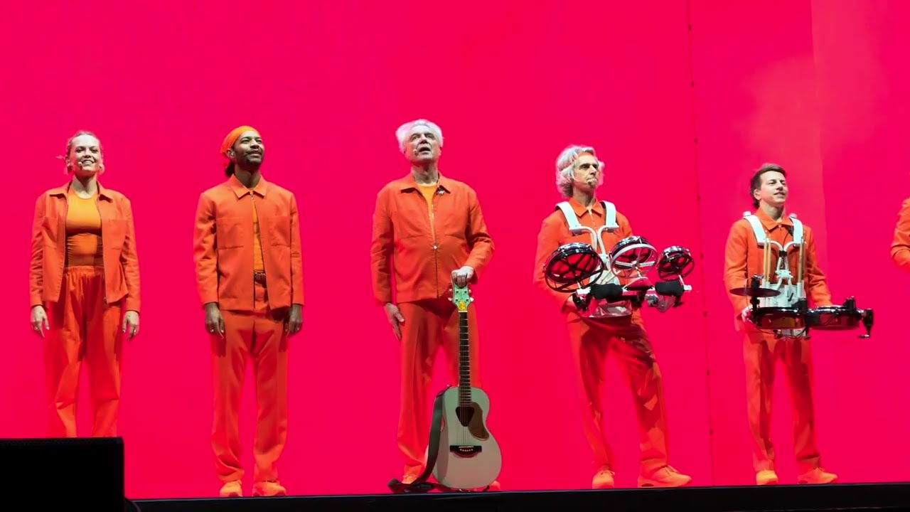 David Byrne - Burning Down the House ( Teatro Arcimboldi, Milano - Italy / February 22, 2026 )