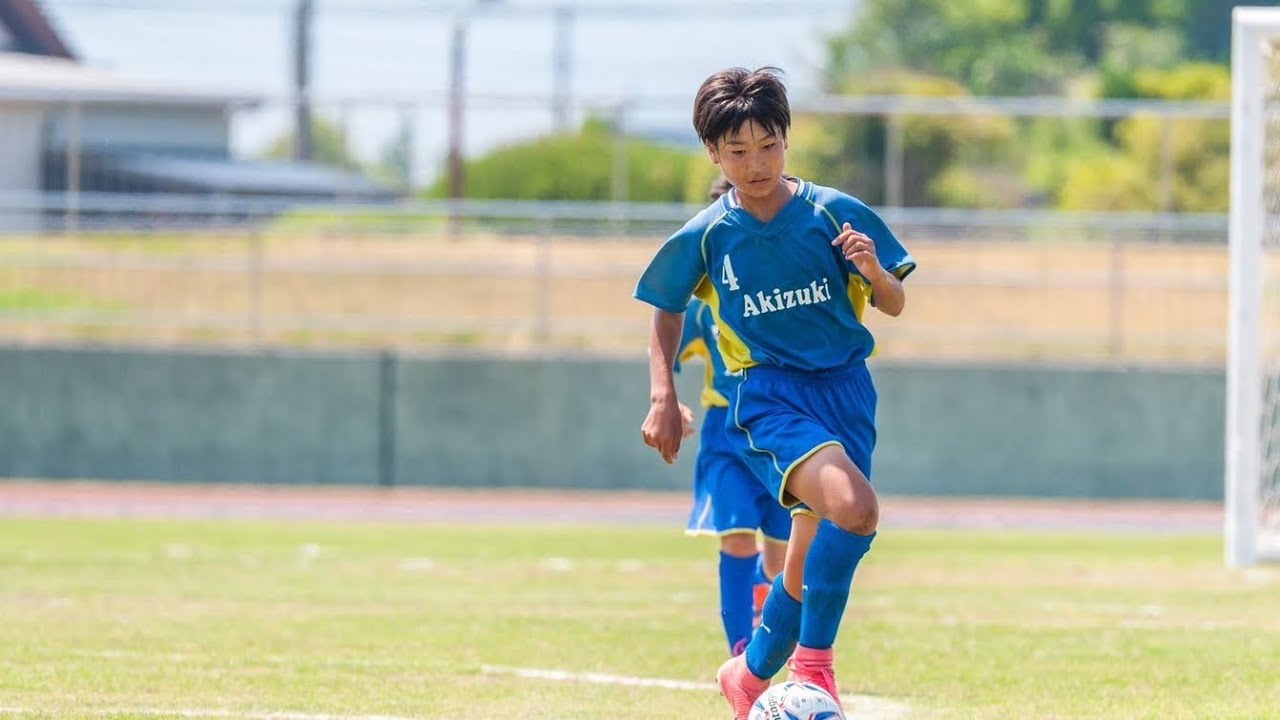 Moments We Love Football 