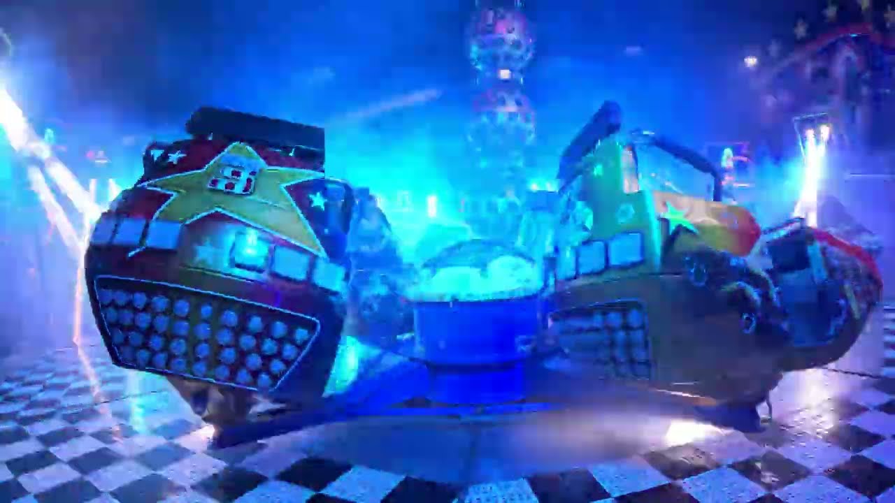 Break Dancer - Spangenberger (Offride) / Zweibrücken Turnerjahrmarkt 2024 / Kirmes Fahrgeschäft HUSS