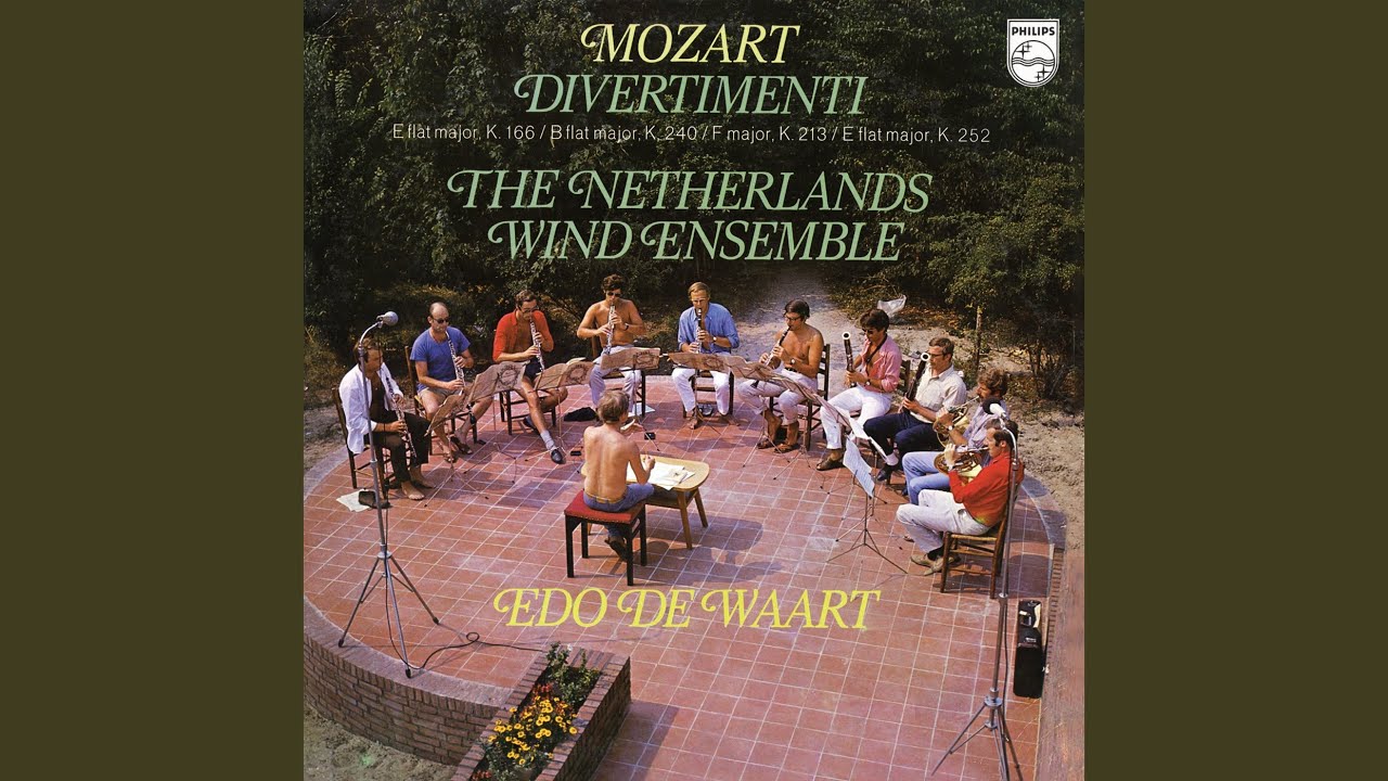 Mozart: Divertimento in E-Flat Major, K. 252 - III. Polonaise. Andante