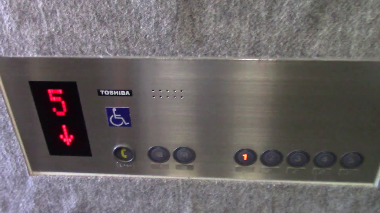 札幌市厚別区内某マンションのエレベーター　Part1-2