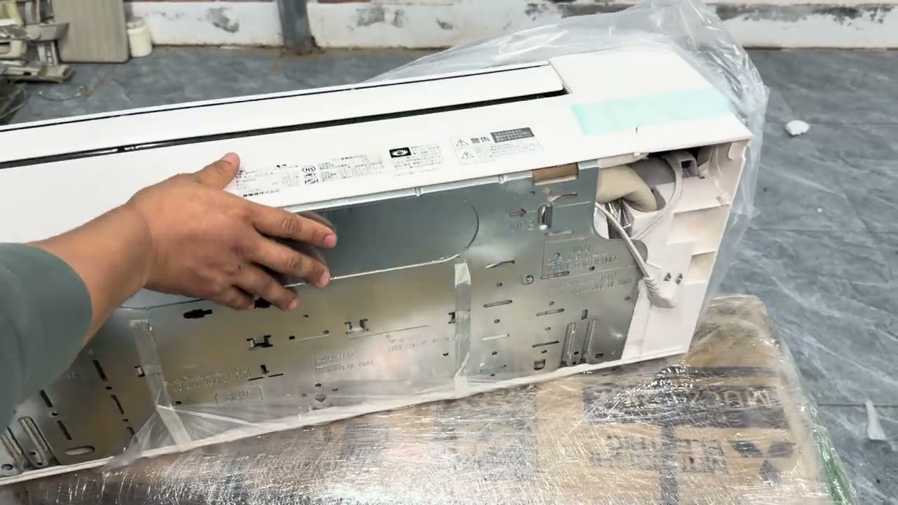 ĐIỀU HOÀ MITSUBISHI S2818, MẶT GƯƠNG MỚI SIÊU ĐẸP, INVENTER 2 chiều dàn phủ nano chống bám bẩn