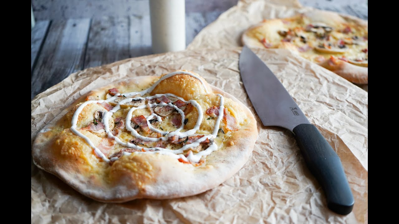 Pizza Med Vesterhavsost, Champignon Og Bacon