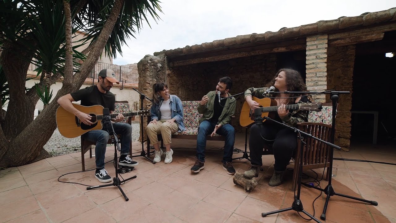 Ciudad Jara - Siglos de Golpes (Versión Acústica) feat. TéCanela y Road Ramos.