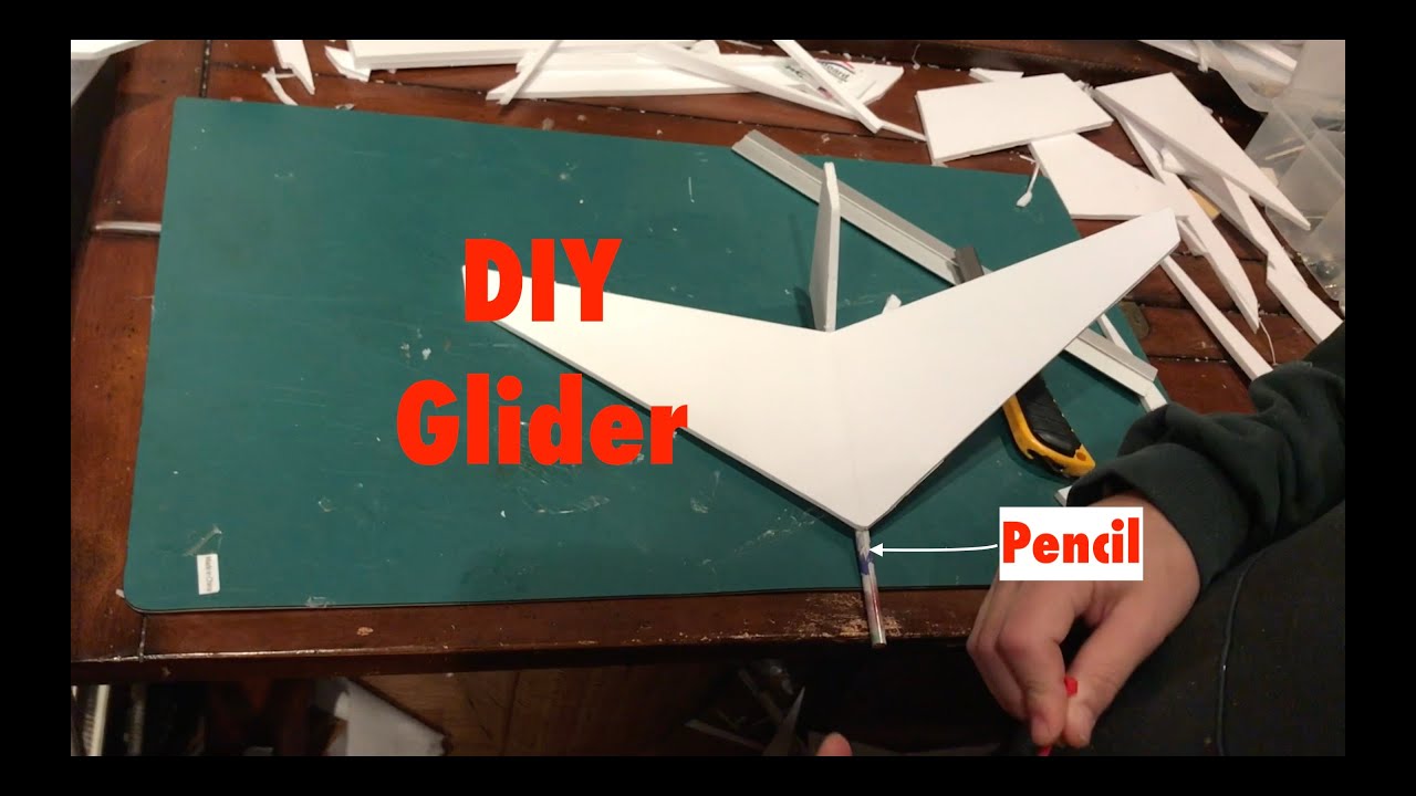 DIY Foamboard Flying Wing Glider