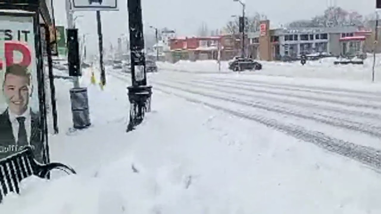 Copy of Niagara Falls live in town 27 January 2026 snow everywhere