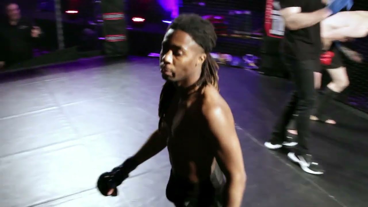 ULTRA MMA GLASGOW 201122 FIGHT 30    ALLAN McLEAN VS THOMAS  SPIDER  ABIBU