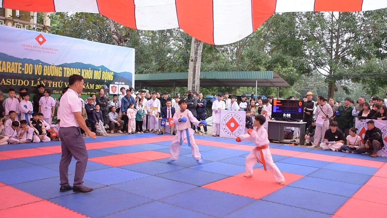 Kumite 10 đến 12 tuổi