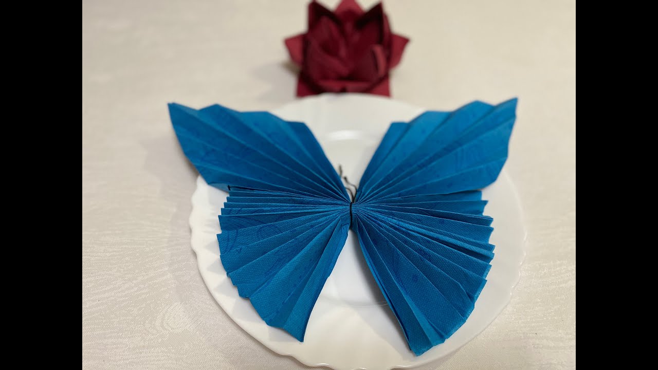 Decorazione farfalla con tovagliolo di carta
