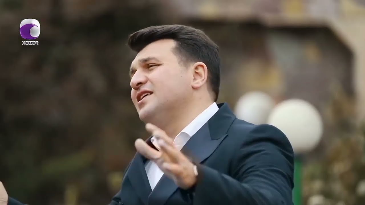 Fexri Elesgerli - Uzaqlasdi Menden (Bag Havasi)