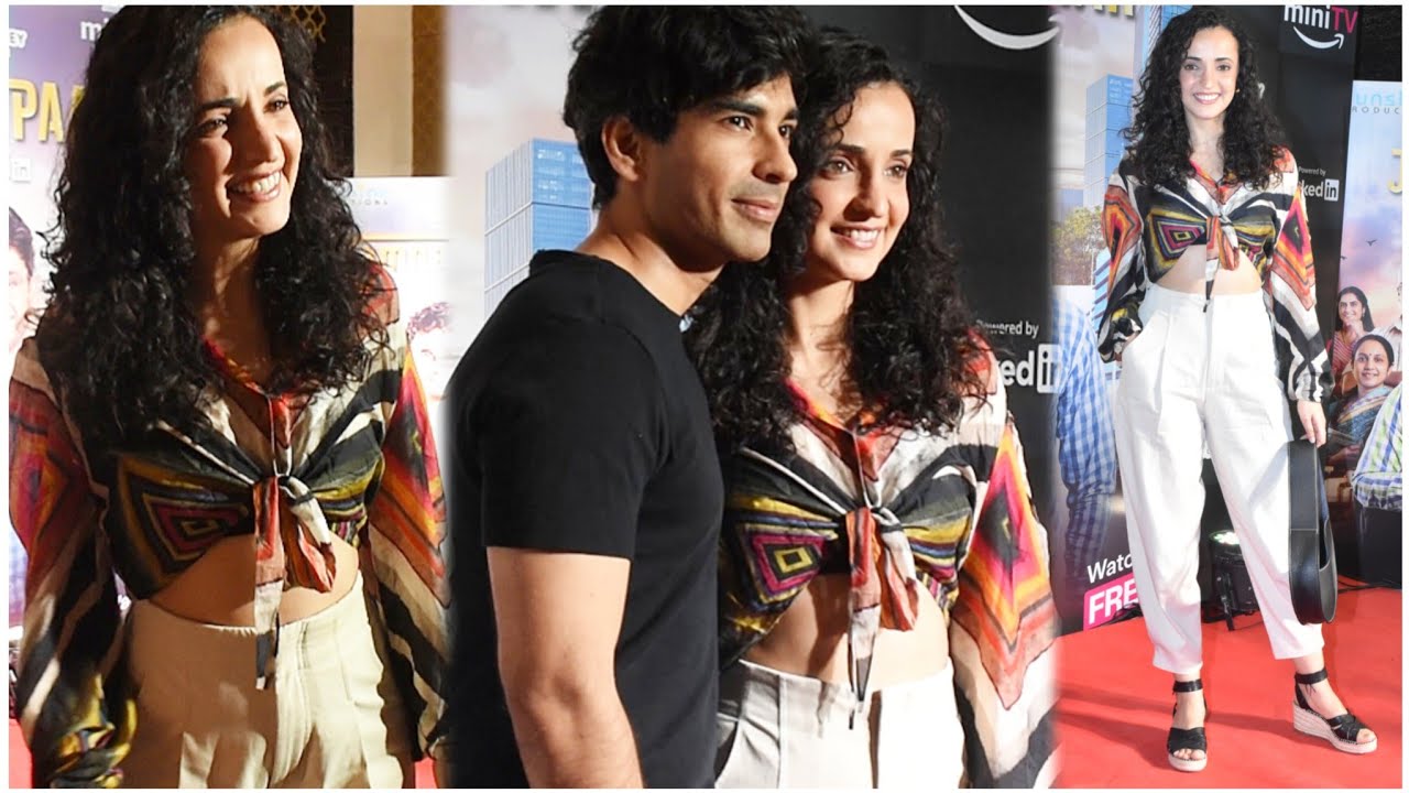 Couple Sanaya Irani and Mohit Sehgal tonite for Movie Screening | Sanaya Iran | @bollywoodbandook