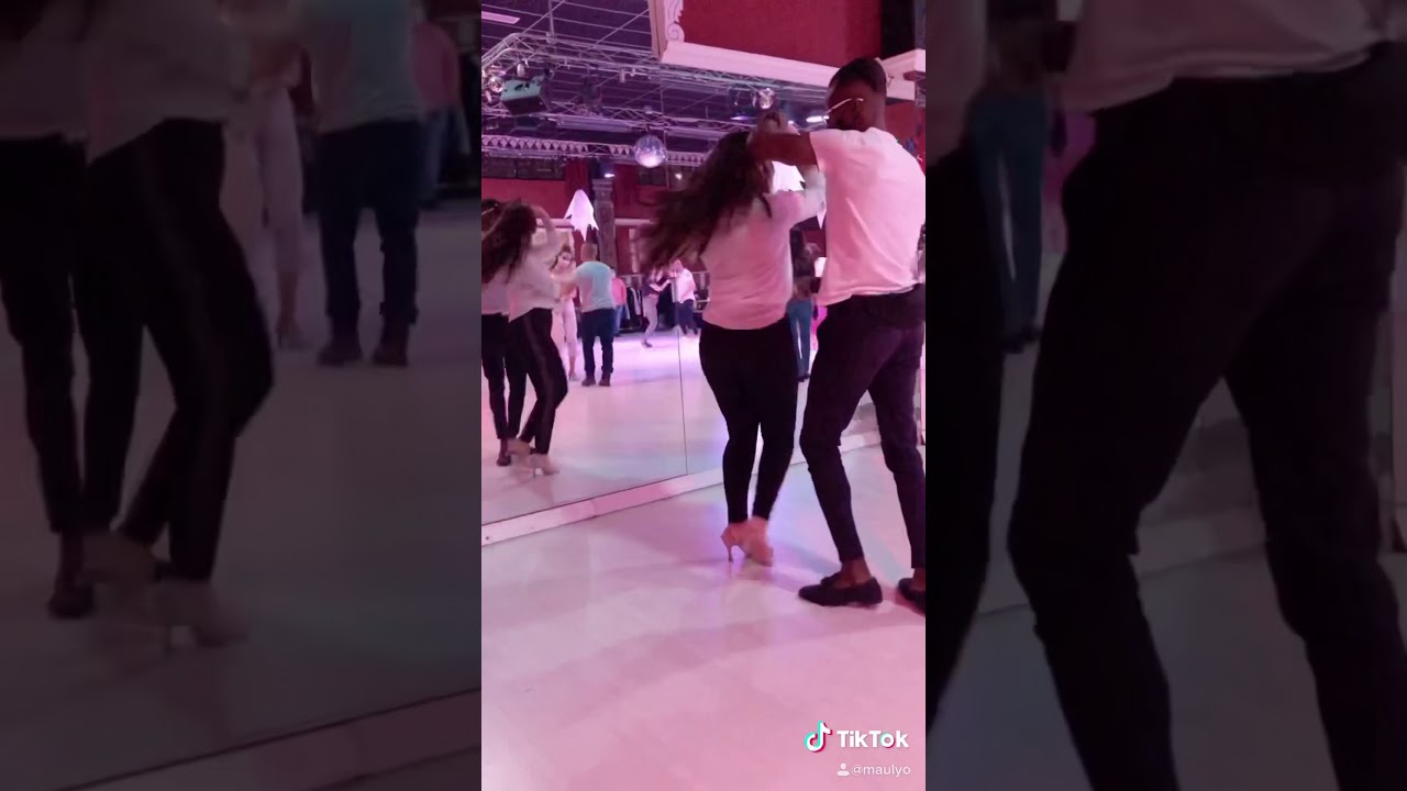 Bailando salsa Dancing salsa #salsa #bailandosalsa #salsalovers #dancingsalsa