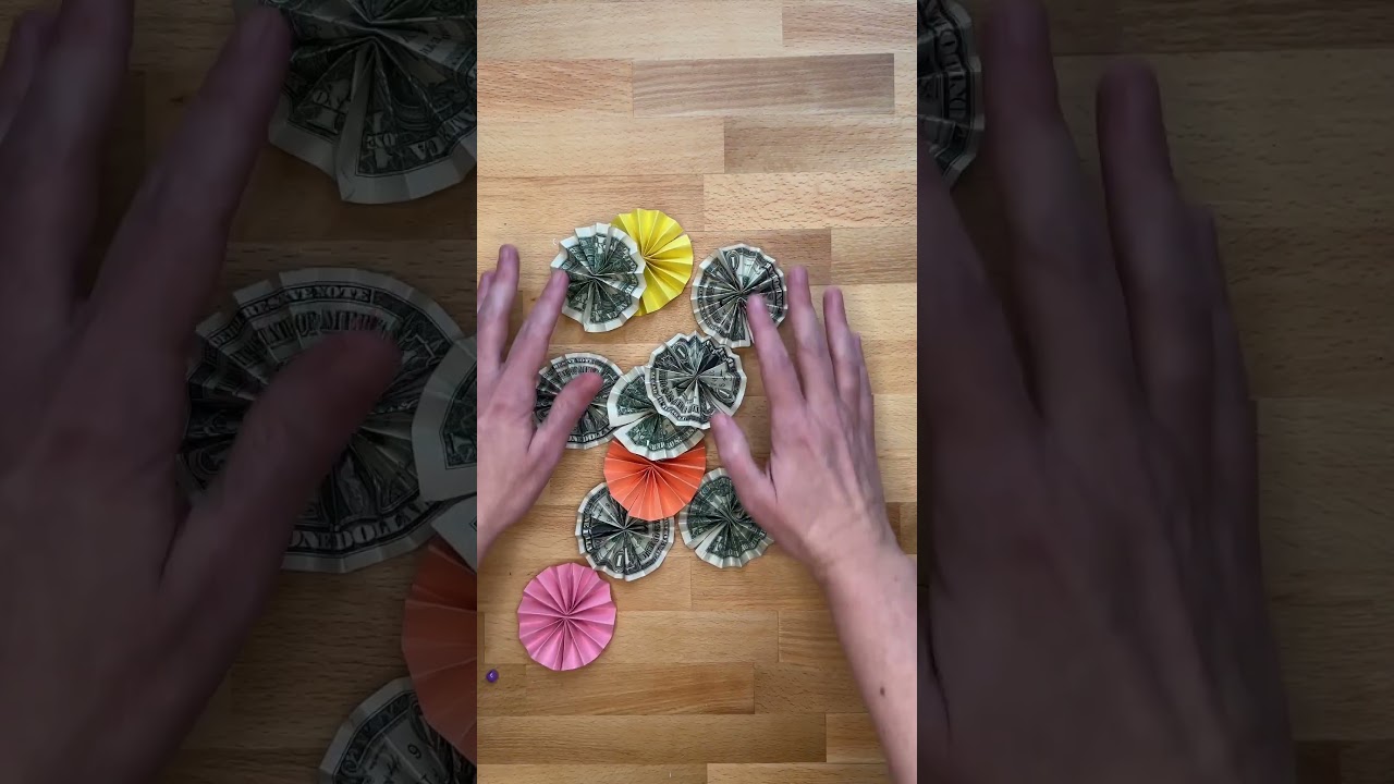 Make a Money Lei for Fun Cash Gift Ideas! #cashgift #moneygift