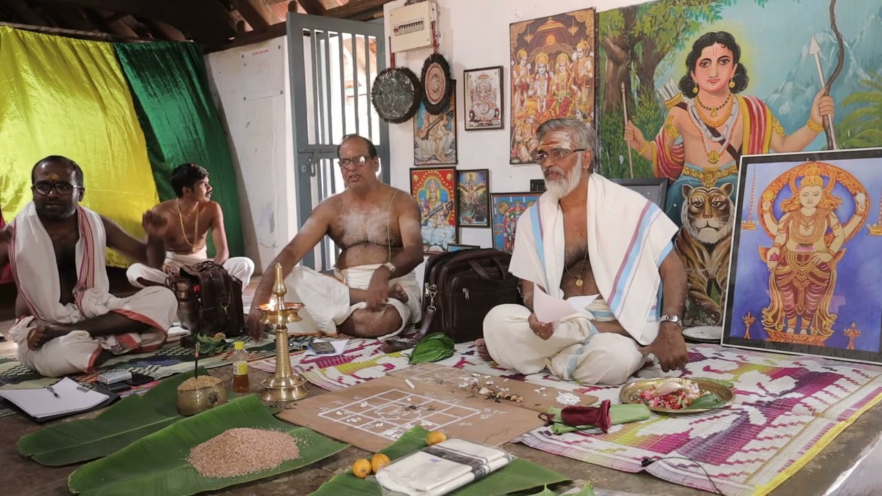 ലാലൂർ ശ്രീ കാർത്ത്യായനി ദേവീ ക്ഷേത്രം. ദേവപ്രശ്നം -ജ്യോതിഷ പണ്ഡിതൻ ശ്രീ ആമയൂർ എൻ. വേണുഗോപാലൻ പണിക്കർ