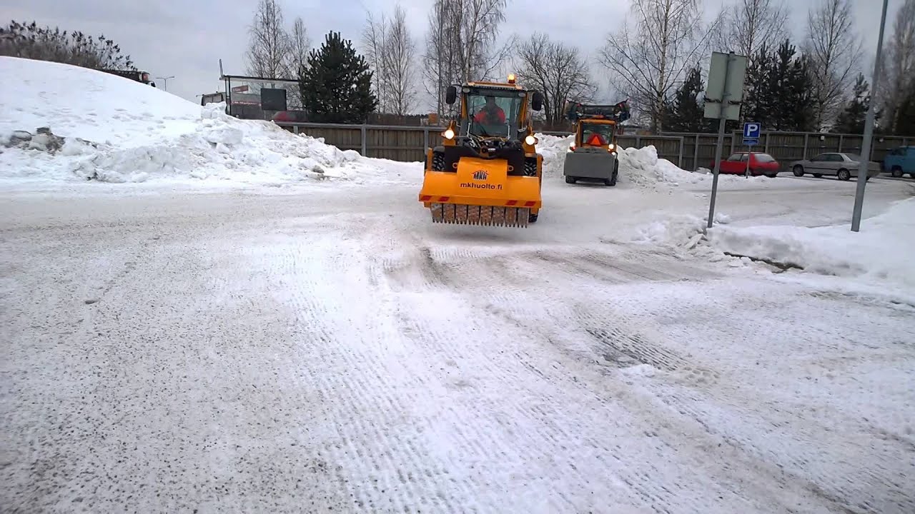 Messukylän kiinteistöhuolto Oy polanteen poistossa.