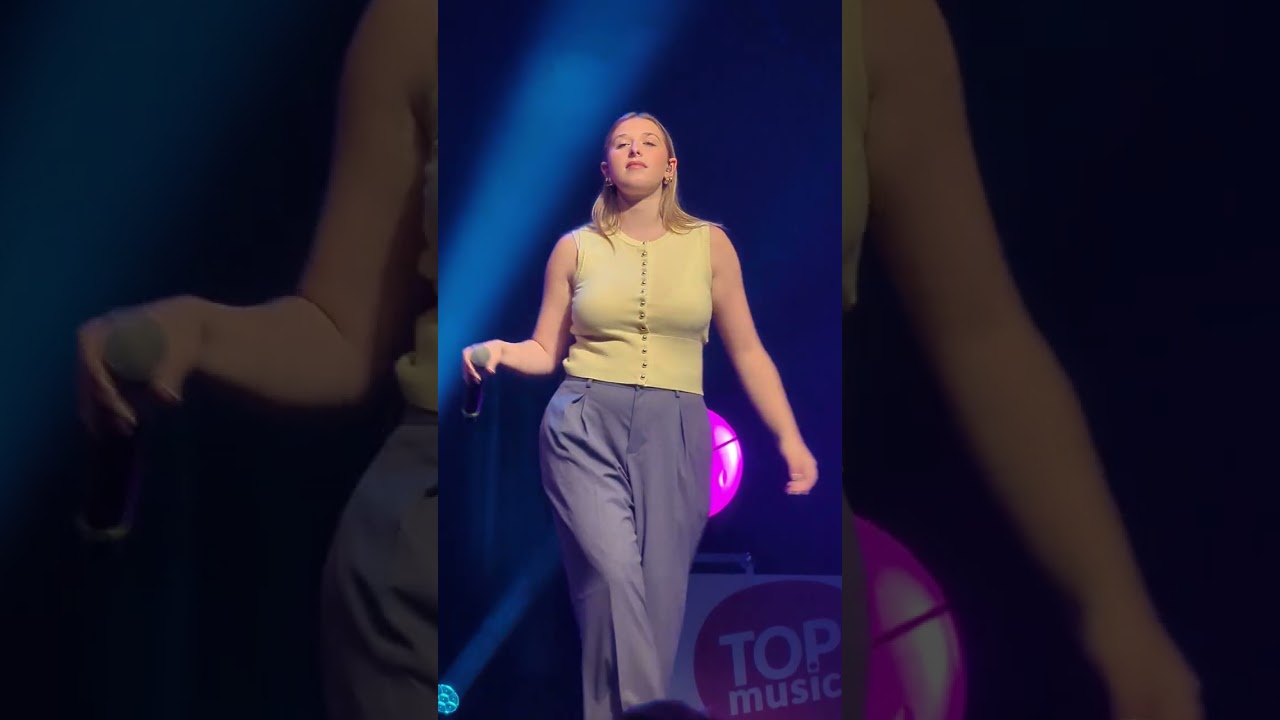 Héléna en Showcase à Haguenau grâce à Top music 