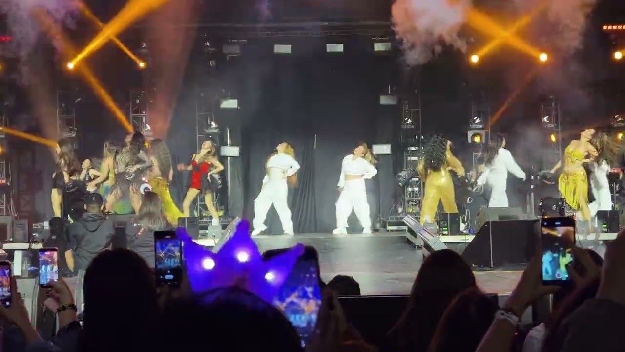 Sexbomb -  Beyonce medley [Get Get Aw Rawnd 2] 12.09.25