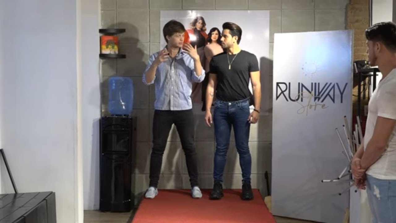 Clase de Pasarela Masculina para los Míster Turismo en Runway + Visita a la Calle Casa de Bolívar
