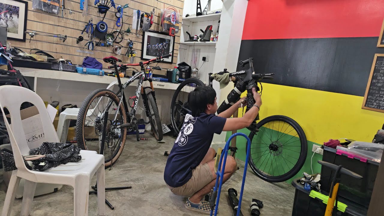 Unboxing Cervelo Aspero Carbon - Gravel Bike - SRAM APEX - Matte Black