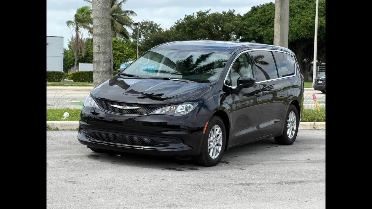 2024 Chrysler Voyager Walkthrough and engine sound