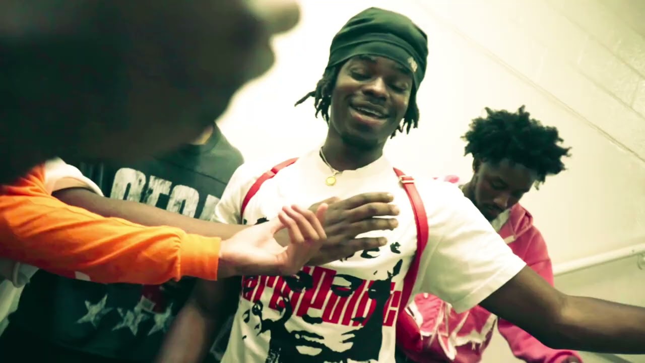Roll another blunt - @lilgoodiee  (Feat. @Imissmartega) Dir. @Vicious.Productions  ​