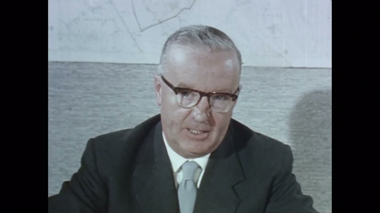 Ellesmere Port - Challenge of the Sack (1962)