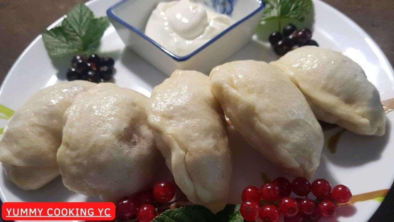 Вареники Украинские на пару с красной и черной смородиной (тесто на кефире).Вареники.Украинская еда.