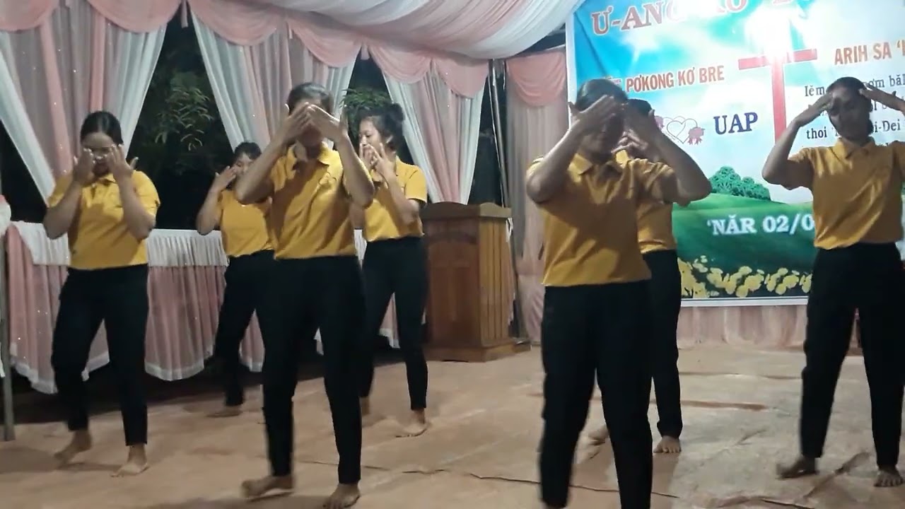 kră mơ lôh plei djrông xoang