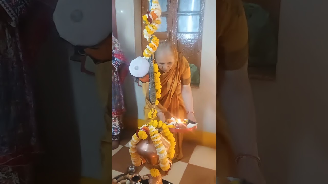 @lataahuja shivratri puja family members like and subscribe my channel 