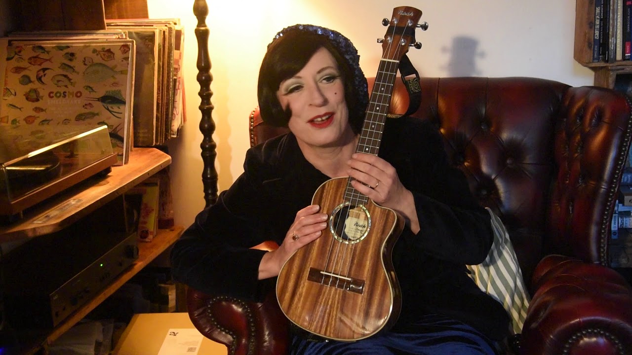 Tricity Vogue's Noah Uke Chat (With Added Honeysuckle Rose)