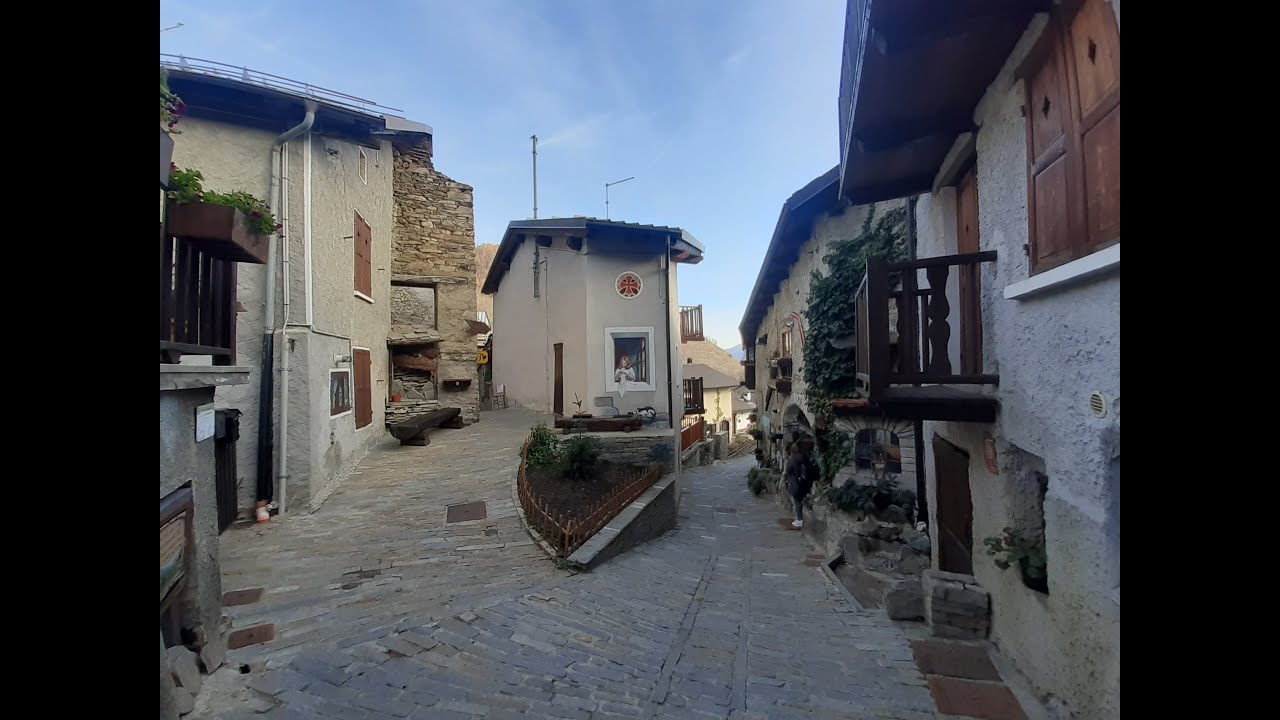 Usseaux (TO) - Borgo
