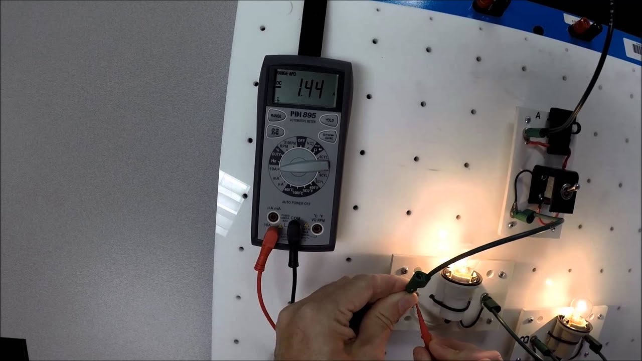 Using an Ammeter on a Series Circuit