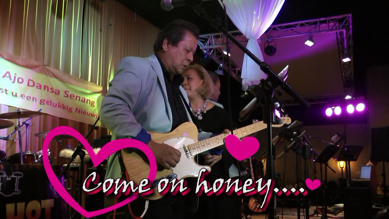 Hot News Band: Sweet Memories