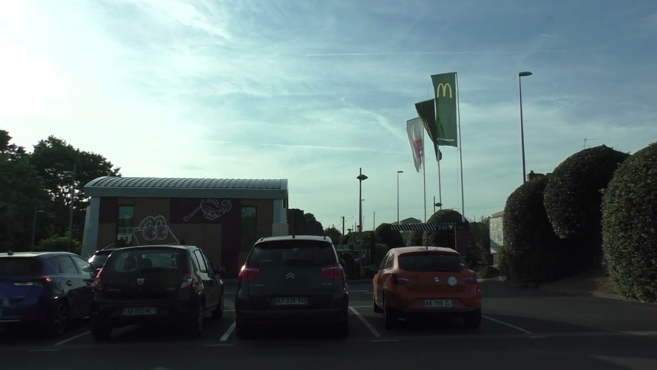 Driving Around 22200 Guingamp, C&ocirc;tes d'Armor, Brittany, France 29th August 2022